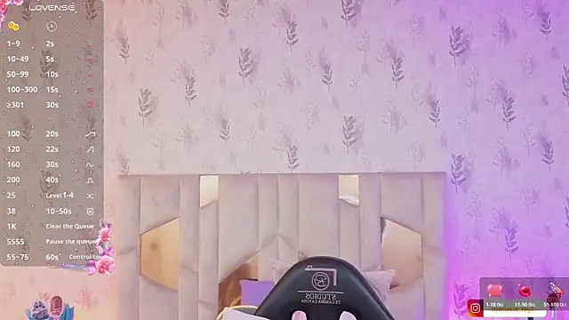 MARIANA TAY1 online show from April 12, 2026, 3:10 am