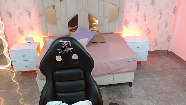 Snapshot of MARIANA_TAY1 chatting on October 28, 2025, 3:07 am MARIANA TAY1 online show from October 28, 2025, 3:07 am