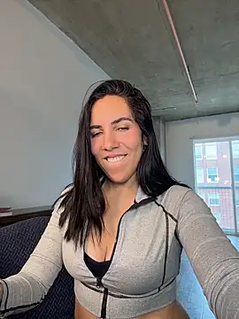 Snapshot of Lolathebaddie chatting on February 2, 2026, 5:23 pm Lolathebaddie online show from February 2, 2026, 5:23 pm