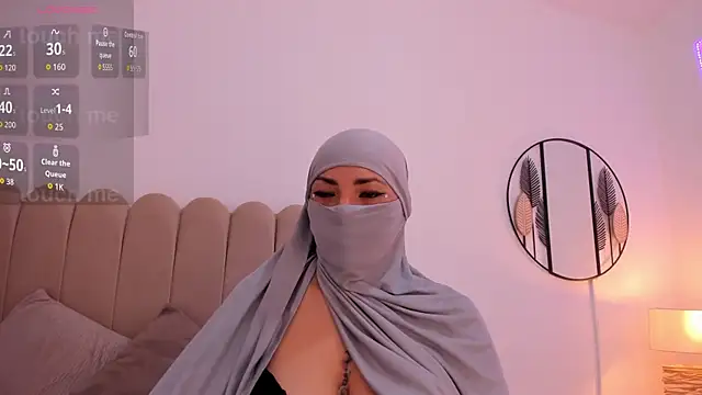  naylaa  online show from November 25, 2025, 11:37 pm