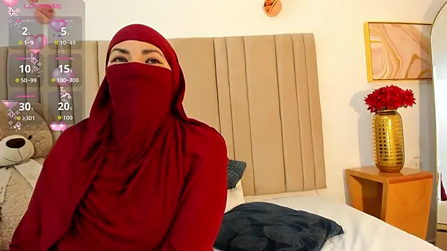  naylaa  online show from December 2, 2025, 3:07 am