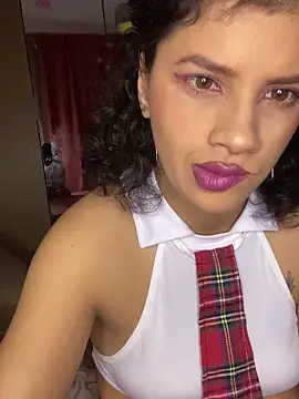 Biaaxxxsexy online show from October 31, 2025, 8:05 pm