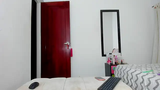 princesa luissa online show from November 18, 2025, 4:38 am