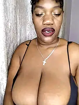 Snapshot of SweetBedroomEyez chatting on August 8, 2026, 6:15 pm SweetBedroomEyez online show from August 8, 2026, 6:15 pm