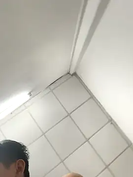 Snapshot of azn_typhoon00 chatting on December 3, 2025, 4:35 am azn typhoon00 online show from December 3, 2025, 4:35 am