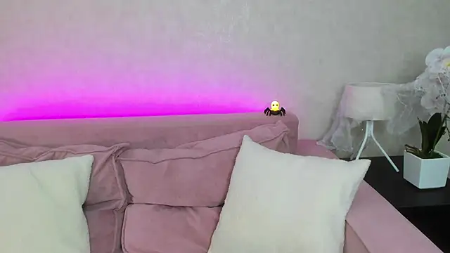 Maria Reiiden online show from October 29, 2025, 9:52 am