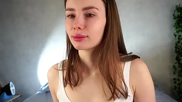 Snapshot of MonetLeitman chatting on May 27, 2026, 1:26 am MonetLeitman online show from May 27, 2026, 1:26 am