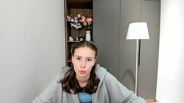 MonetLeitman online show from October 12, 2025, 2:13 am