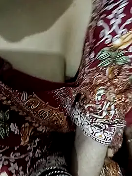 HOT-CPL-11 online show from October 13, 2025, 5:58 pm