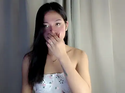 Sephine 2121 online show from October 28, 2025, 3:51 am