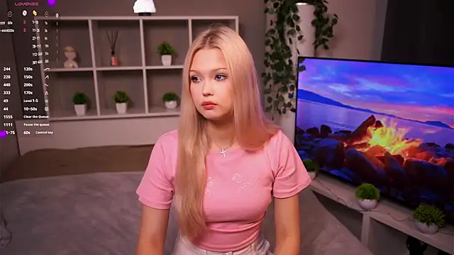 KaryTasch online show from November 2, 2025, 10:37 pm