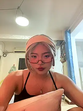 Snapshot of lan-xinh1 chatting on October 14, 2025, 10:05 am lan-xinh1 online show from October 14, 2025, 10:05 am