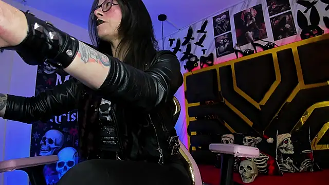 Evangelinejoness  online show from December 14, 2025, 11:38 am