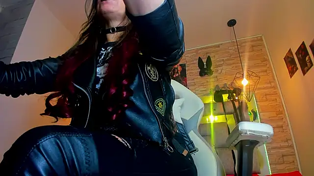 Evangelinejoness  online show from March 26, 2026, 11:52 am