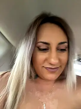 SinfulLovers33 online show from November 16, 2025, 10:53 am