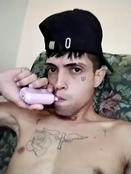 Laikerxxx online show from October 27, 2025, 6:42 pm