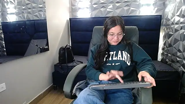  kita online show from November 25, 2025, 11:54 am