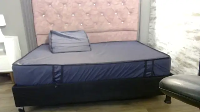  kita online show from November 10, 2025, 1:49 pm