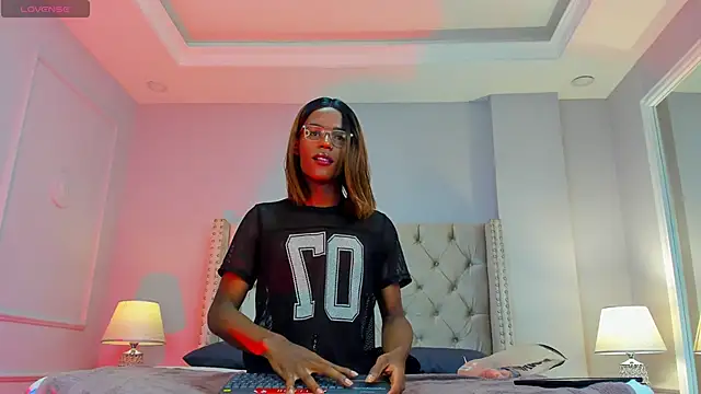 Charlie Storm  online show from October 27, 2025, 11:44 am