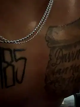 Snapshot of MrDLlongcrippler10inch chatting on November 5, 2025, 12:58 am MrDLlongcrippler10inch online show from November 5, 2025, 12:58 am