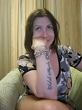 Ambika beauty online show from November 13, 2025, 4:00 pm