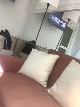 ElectraPink  online show from November 6, 2025, 1:04 pm