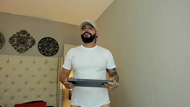 AlukardBig online show from October 21, 2025, 8:19 pm