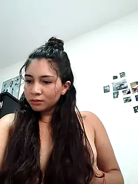 sophia salazar18 online show from November 21, 2025, 8:08 pm