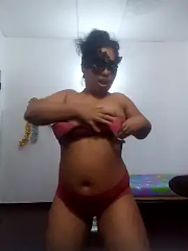 Snapshot of Expose_Queen chatting on May 13, 2026, 4:58 pm Expose Queen online show from May 13, 2026, 4:58 pm