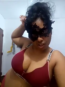 Snapshot of Expose_Queen chatting on April 21, 2026, 5:08 pm Expose Queen online show from April 21, 2026, 5:08 pm