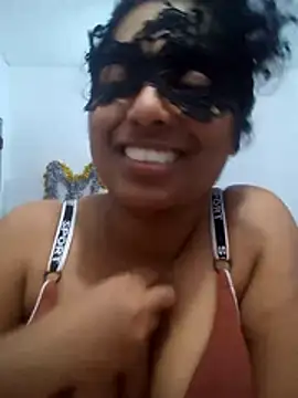 Snapshot of Expose_Queen chatting on May 24, 2026, 6:19 pm Expose Queen online show from May 24, 2026, 6:19 pm