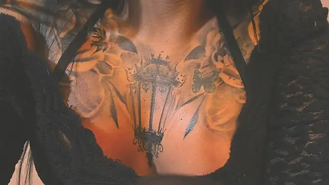 Snapshot of BiancaValentinna chatting on October 25, 2025, 8:53 pm BiancaValentinna online show from October 25, 2025, 8:53 pm