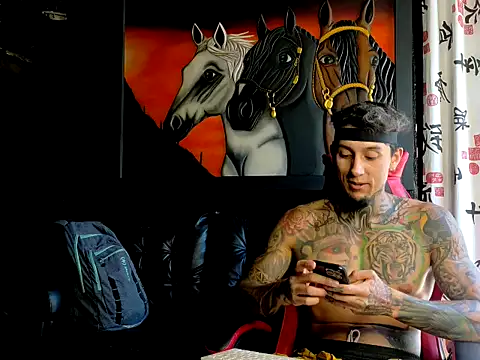 Molotov Explosive online show from December 1, 2025, 7:15 pm