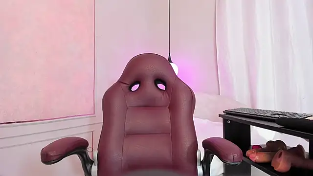 Belindamuller online show from October 31, 2025, 3:47 am