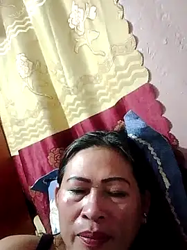 Snapshot of merr_ann123 chatting on October 21, 2025, 5:23 pm merr ann123 online show from October 21, 2025, 5:23 pm