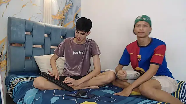 EMPIRE BOYS1 online show from February 17, 2026, 7:33 pm