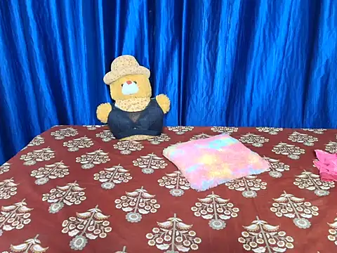 Snapshot of hii_tanisha chatting on March 21, 2026, 7:20 am hii tanisha online show from March 21, 2026, 7:20 am