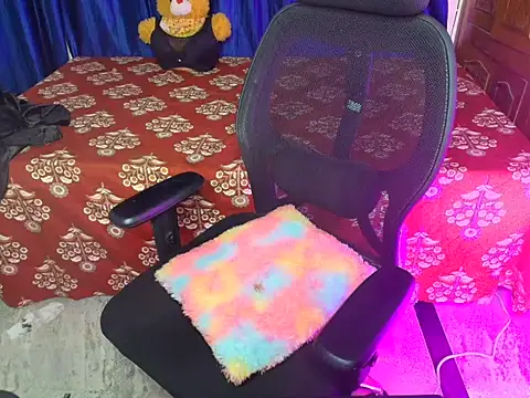 Snapshot of hii_tanisha chatting on March 20, 2026, 5:52 am hii tanisha online show from March 20, 2026, 5:52 am