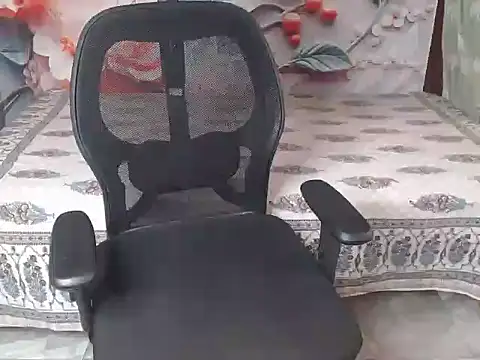 Snapshot of hii_tanisha chatting on March 11, 2026, 6:40 am hii tanisha online show from March 11, 2026, 6:40 am