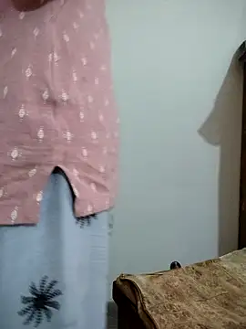 Tanha18 online show from October 26, 2025, 8:26 am