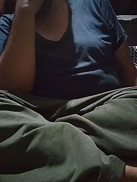 Snapshot of axel-spr chatting on November 26, 2025, 4:23 am axel-spr online show from November 26, 2025, 4:23 am