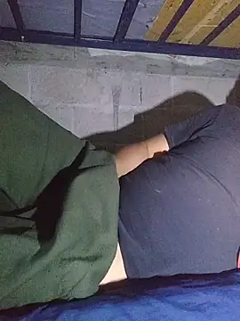 Snapshot of axel-spr chatting on November 2, 2025, 4:06 am axel-spr online show from November 2, 2025, 4:06 am