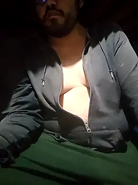 Snapshot of axel-spr chatting on October 15, 2025, 5:17 am axel-spr online show from October 15, 2025, 5:17 am