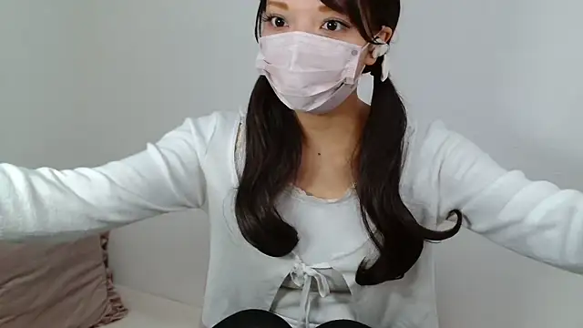 Ichikachan online show from October 25, 2025, 2:22 am