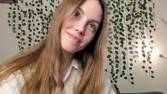 sweet and flirt online show from October 14, 2025, 7:31 am