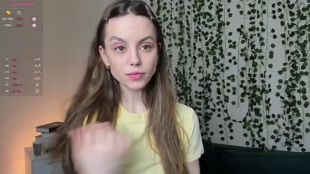 sweet and flirt online show from November 22, 2025, 6:45 am