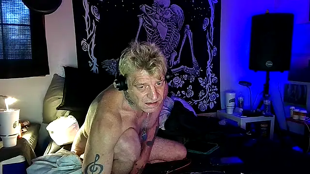 whitehole4bbc252 online show from April 5, 2026, 11:28 am