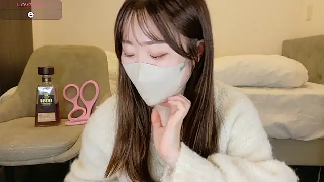 Snapshot of yura_ra_ra chatting on May 22, 2026, 5:44 pm yura ra ra online show from May 22, 2026, 5:44 pm
