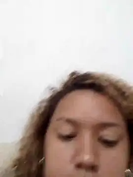 Snapshot of Camilanifeta chatting on December 21, 2025, 5:58 pm Camilanifeta online show from December 21, 2025, 5:58 pm