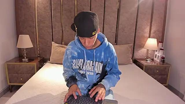 GaelCarter online show from October 24, 2025, 3:49 am